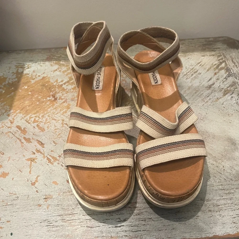 Steve Madden Bandi Tan Striped Elastic Platform Sandals Womens 7.5 BAND02S1